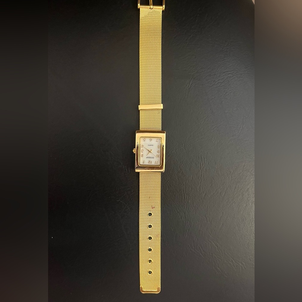 Gossip quartz gold watch